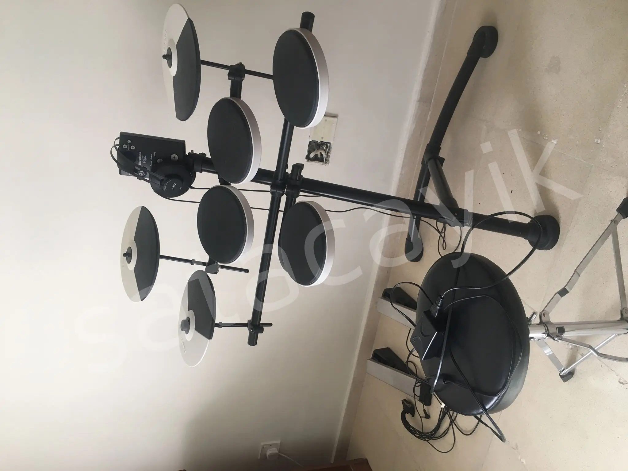 ROLAND TD1K ELEKTRONIK DAVUL SETI 